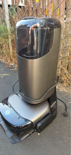 Eufy Robot Vacuum with Auto-Empty Station