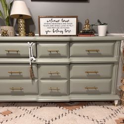 LARGE DRESSER 