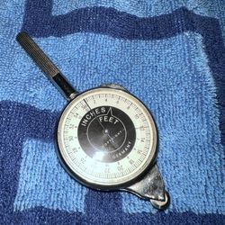 Vintage   Kasper Ritcher  Two Faced Inch Counter With Handel.