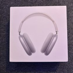 AirPod Maxes
