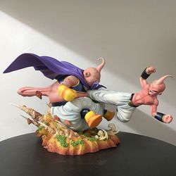  Majin Buu vs. Kid Buu battle scene diorama from Dragon Ball Z.