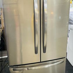 Frigidaire Refrigerator 