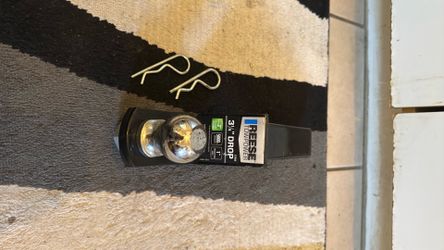 **Reese Towpower** 3 1/4” Drop Trailer Hitch W/2” HZN Ball