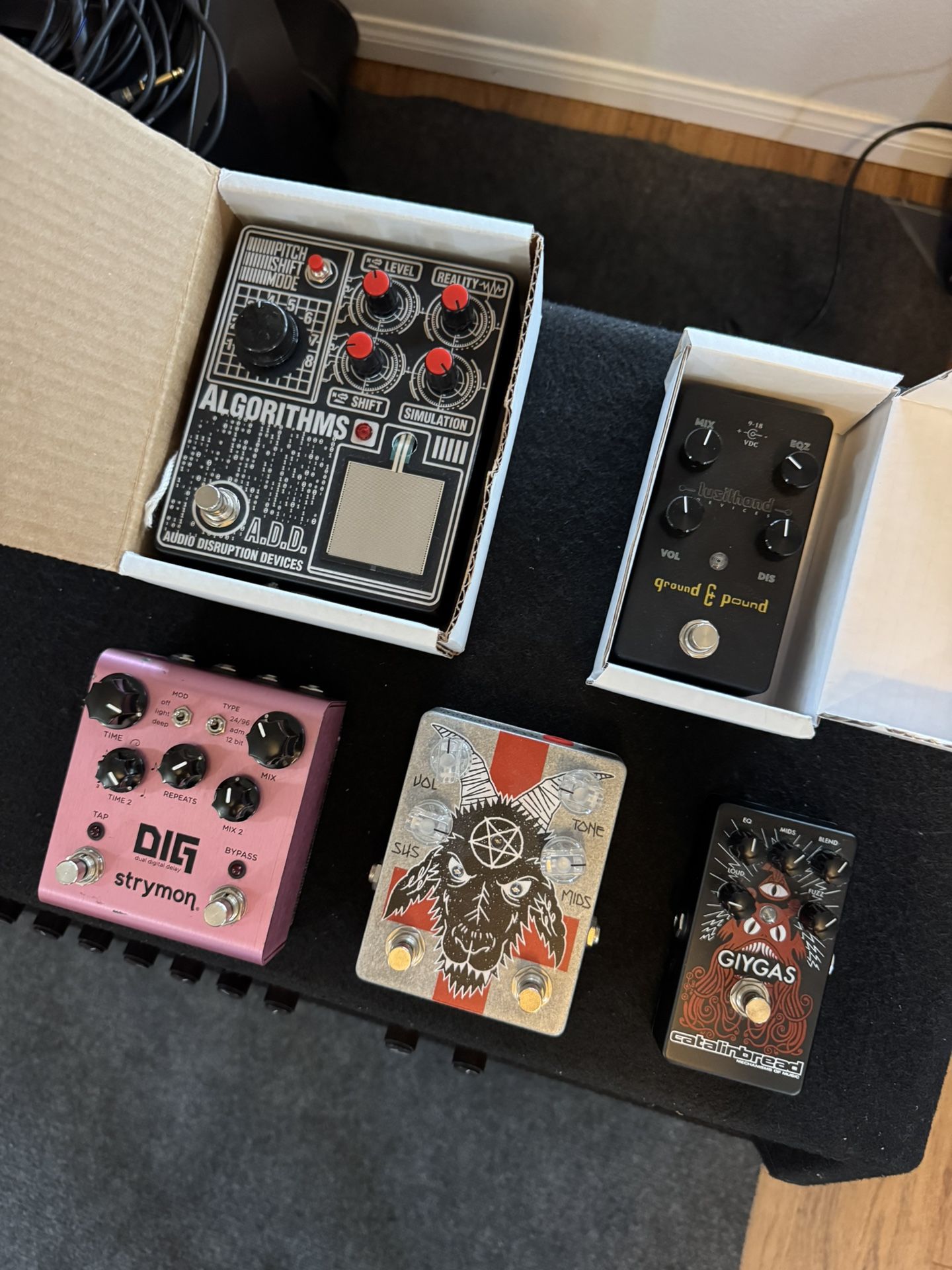 Guitar & Bass Effects Pedals