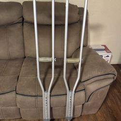 Crutches 