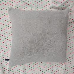 18"*18" Rodeo Light Gray Faux Fur Pillow