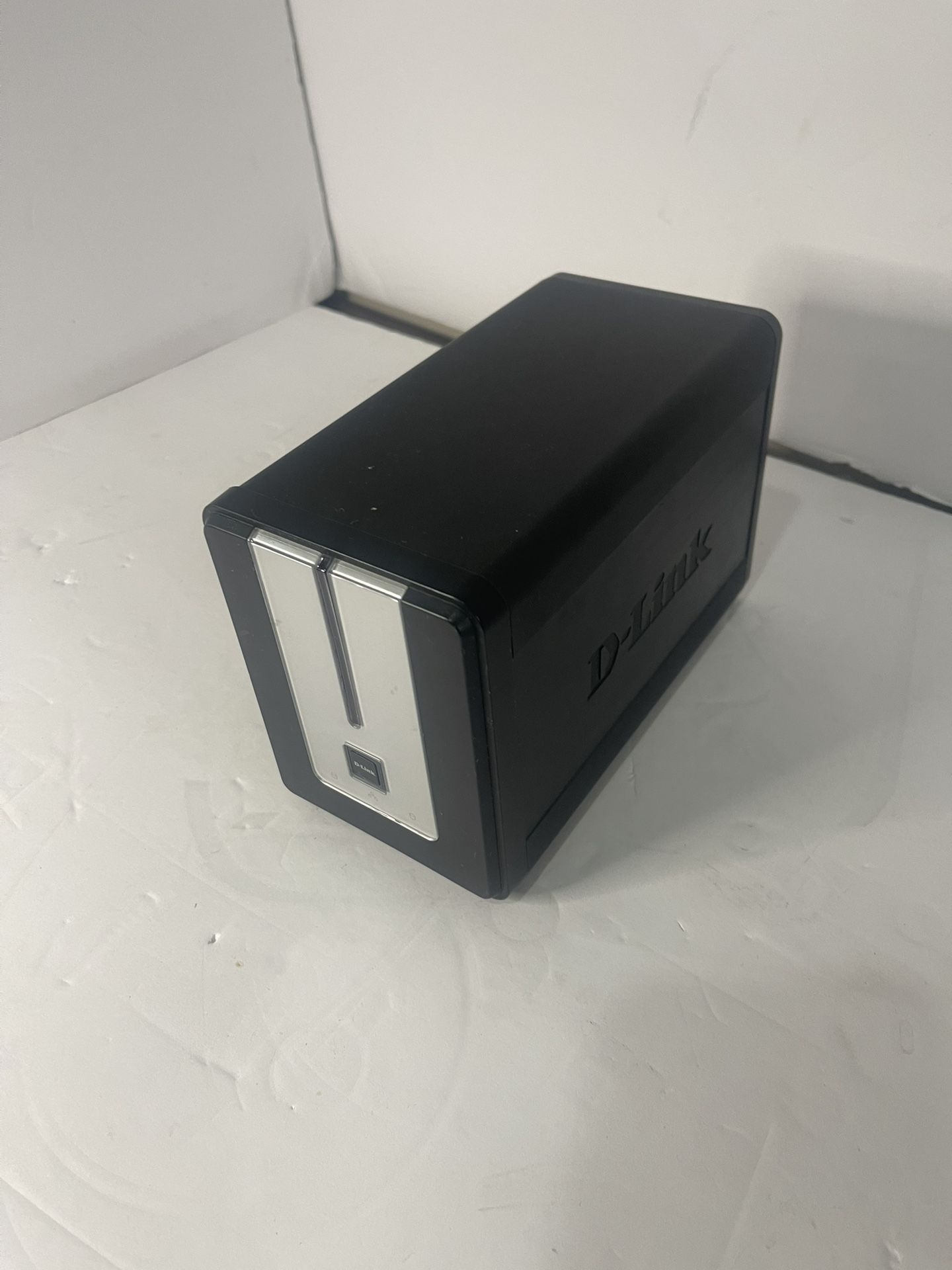 D-LINK DNS-323 2-Bay Attached Network Storage Enclosure NO HDDs/ AC ADAPTER