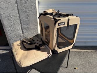 EliteField 3-Door Folding Soft Dog Crate with Carrying Bag and Fleece Bed! Good condition! Retails $69.99