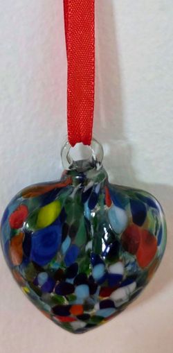 Hand-Blown Glass Heart Ornament featuring a Multicolor Confetti or Speckled Pattern,