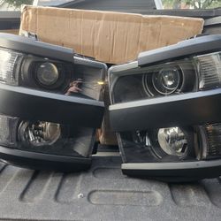 2015 - 2019 Chevy  Silverado 2500hd - 3500hd Headlights 