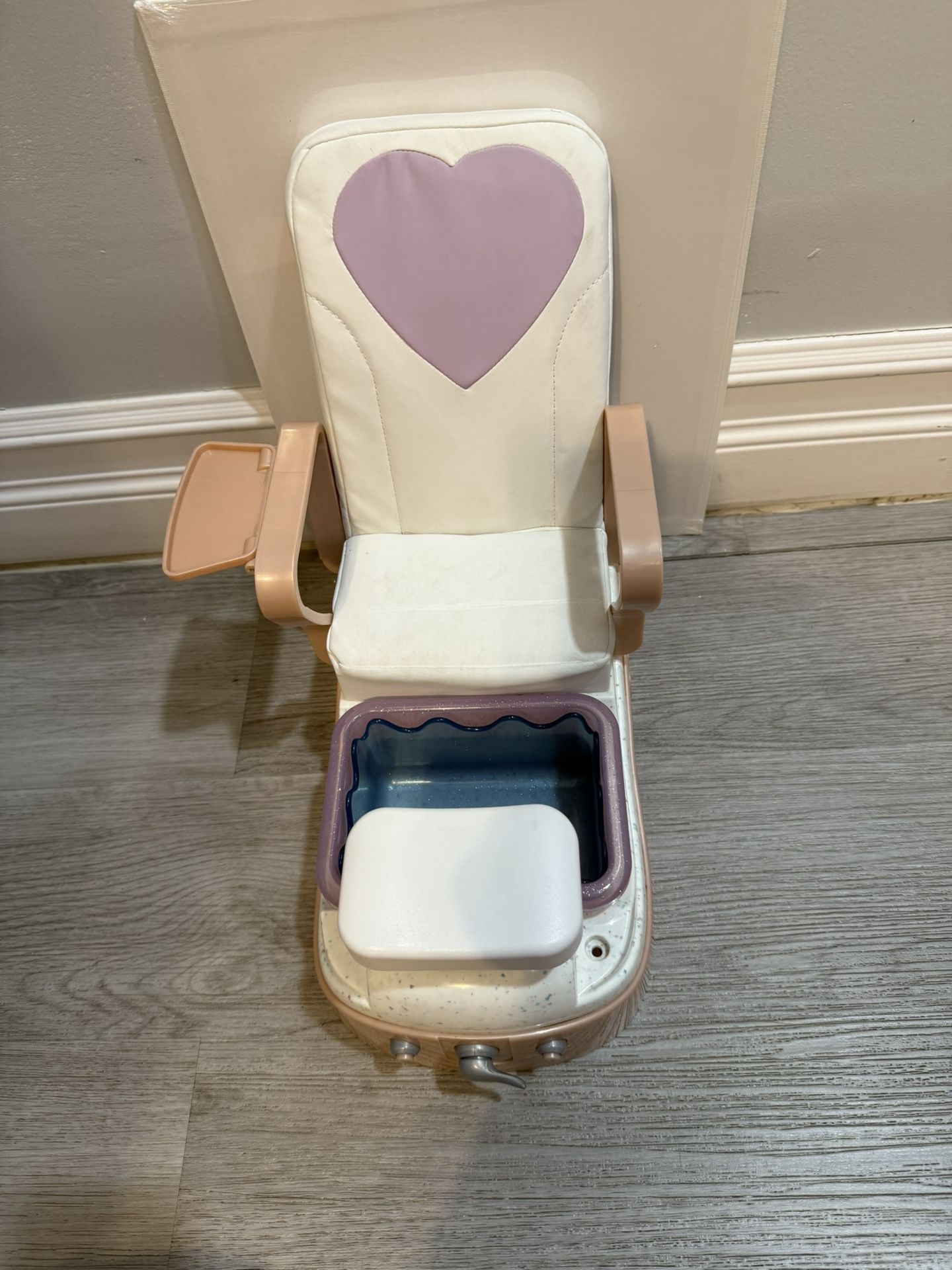 Huge Doll & Pretend Play Bundle – LOL Fountain Wall, Spa Chair, Barbie Boat, Target Cart – Great Set!