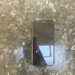 Apple iPhone 7, 32gb. Model A1660 unlocked nice condo
