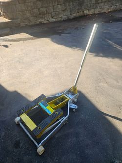 Motorcycle Lift - 1500 lbs