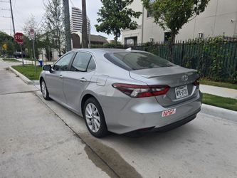 2022 Toyota Camry LE Sedan