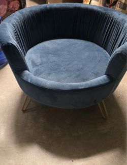 Unused DOG BED