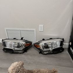 Toyota Tacoma Headlights 