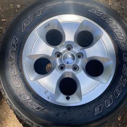 Jeep Wrangler Wheel & Tire