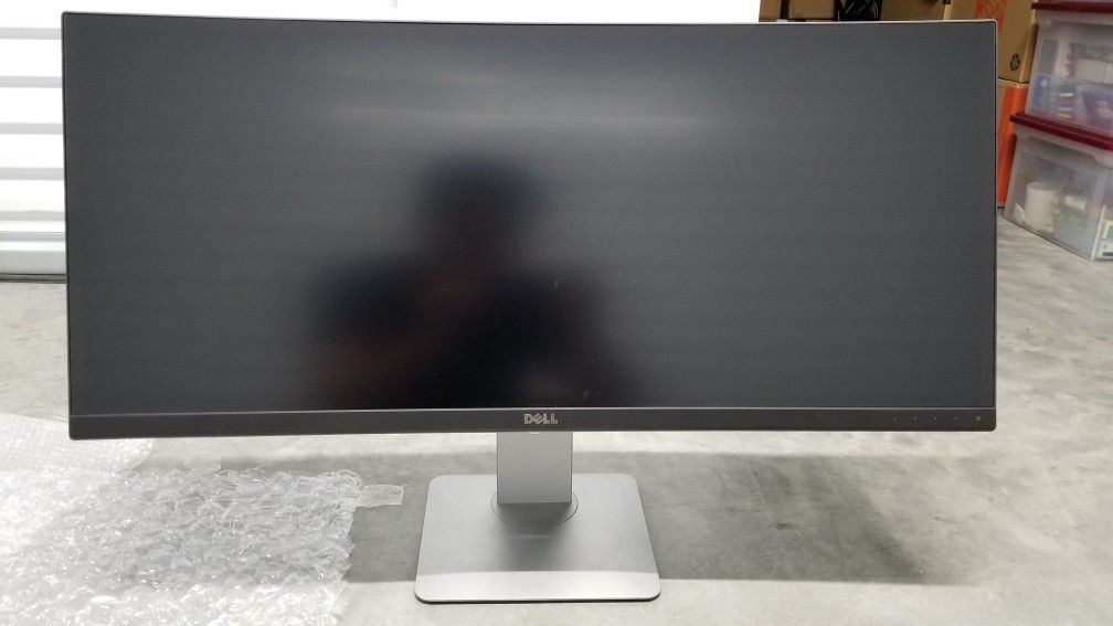 Dell 3415Wb 34 inch Ultrawide Monitor Lightly Used