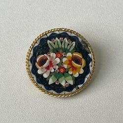 - Gold Tone  - Gold & Black Accents  - Pendant measurement compared to a quarter  - see all photos for condition and design   The intricate relief wor