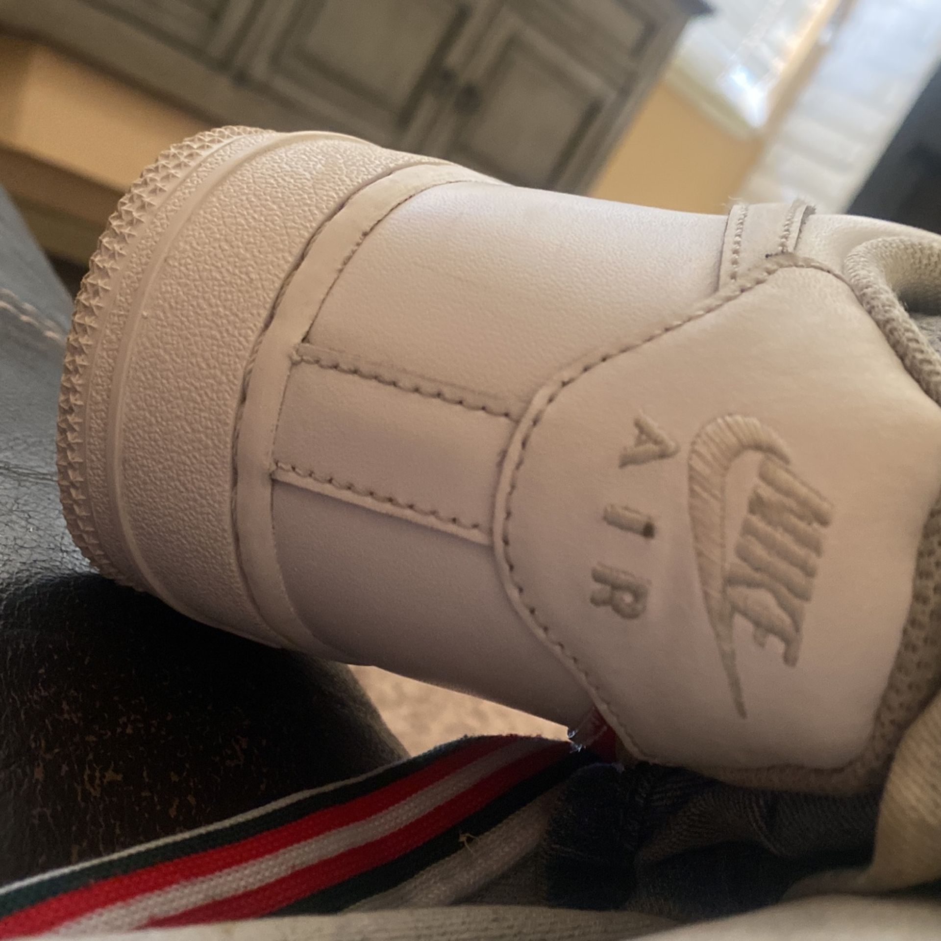 CUSTOM NIKE AIR FORCE 1 (BURBERRY ) Like New