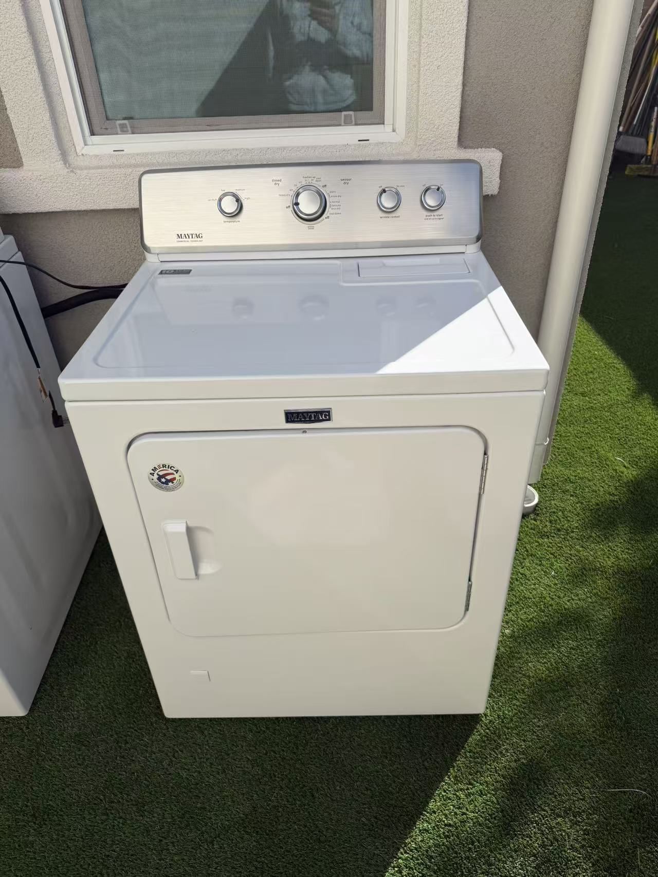 Selling a clean Maytag washer & dryer set in great condition. Both machines are fully functional and have been well maintained. Washer is a top-load m