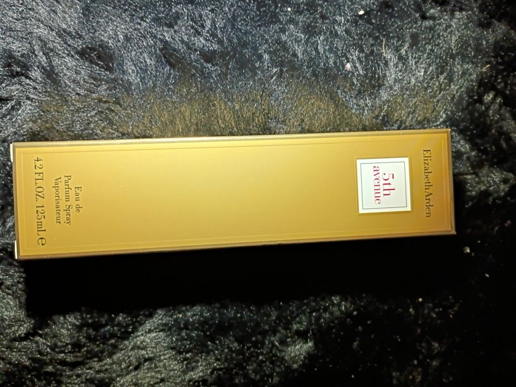 Elizabeth Arden 5th Avenue Perfume