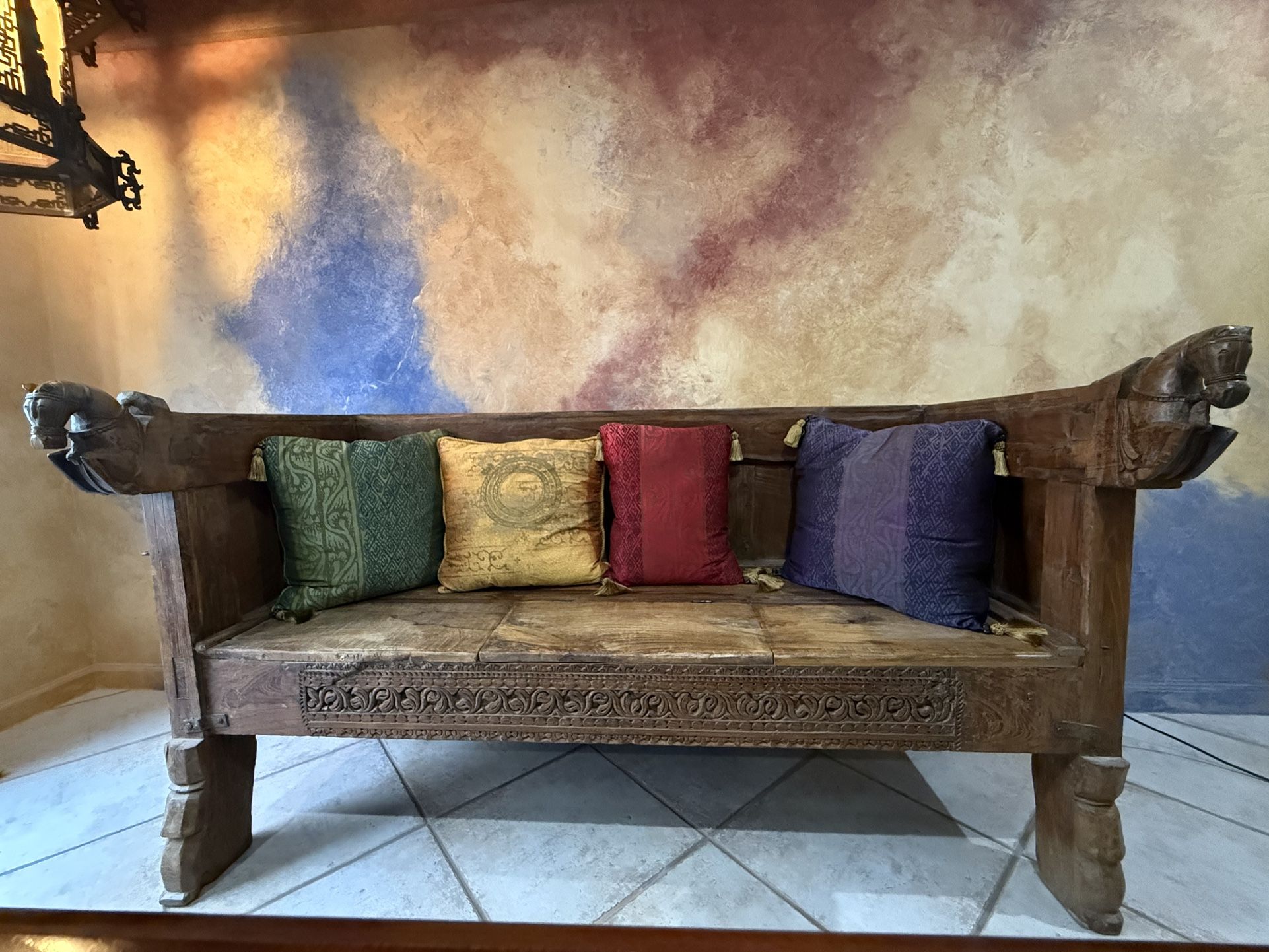 ANTIQUE SOUTHEAST ASIAN SETTEE WITH STORAGE
