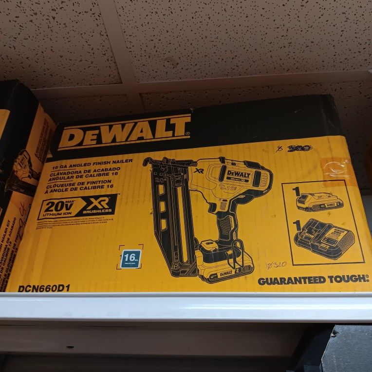 Dewalt New Kit 16ga Finiah Nailer, Battery And Charger