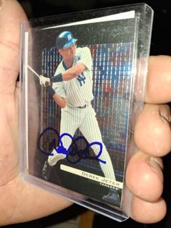 VINTAGE SIGNED DEREK JETER NEW YORK YANKEES CARD WITH COA