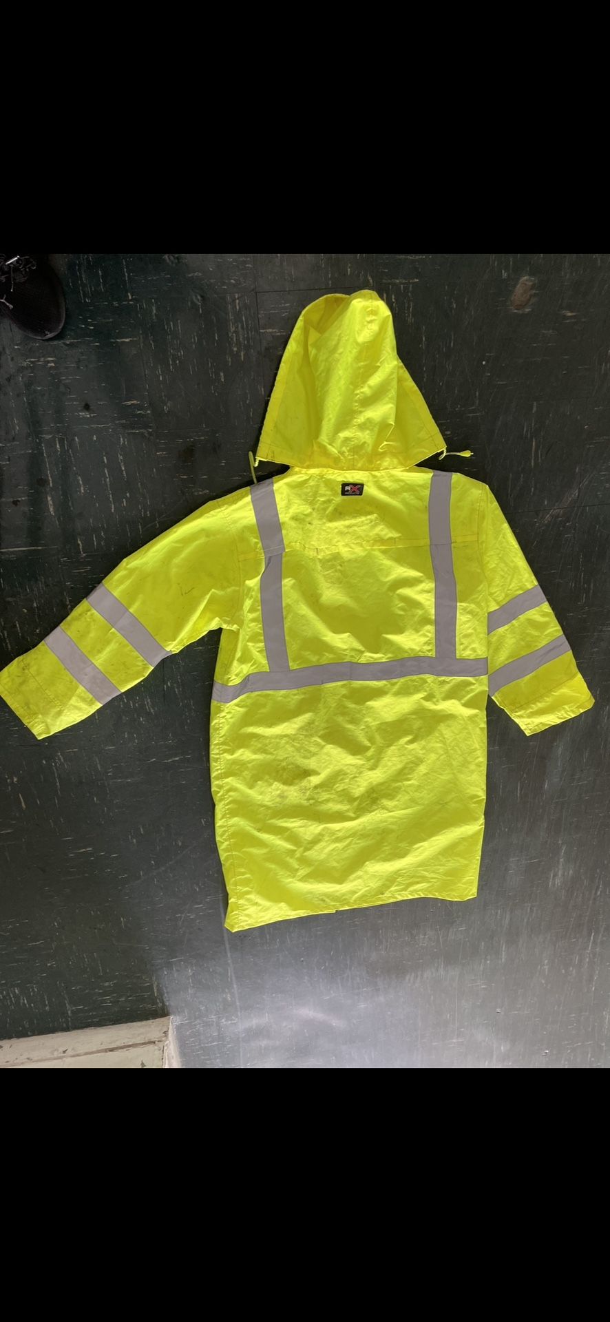 LONG yellow RAINCOAT HOODY men XL FIRM PRICE. O DELIVERY 