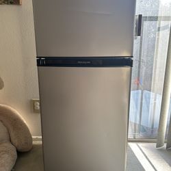Small Refrigerator For Sale 