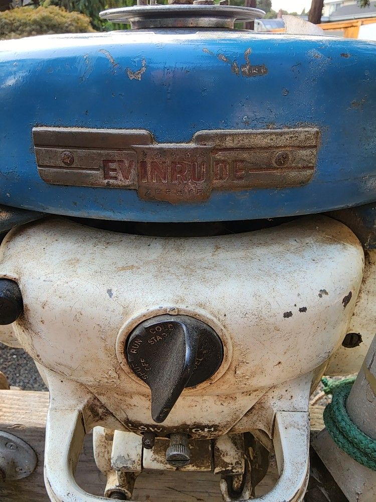 Evinrude Outboard Motor