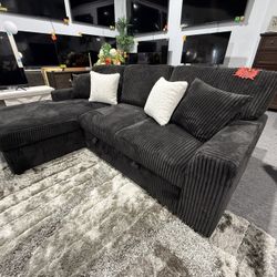 2 Pc Sectional  Sleeper 