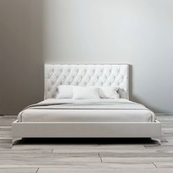 King bed frame / cama king de velvet blanco