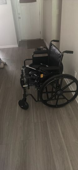 This is a basically brand new wheelchair only used once this has a 450 pound plus weight capacity