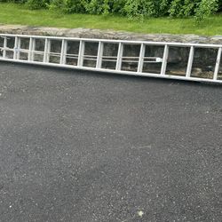 28’ Aluminum Ladder