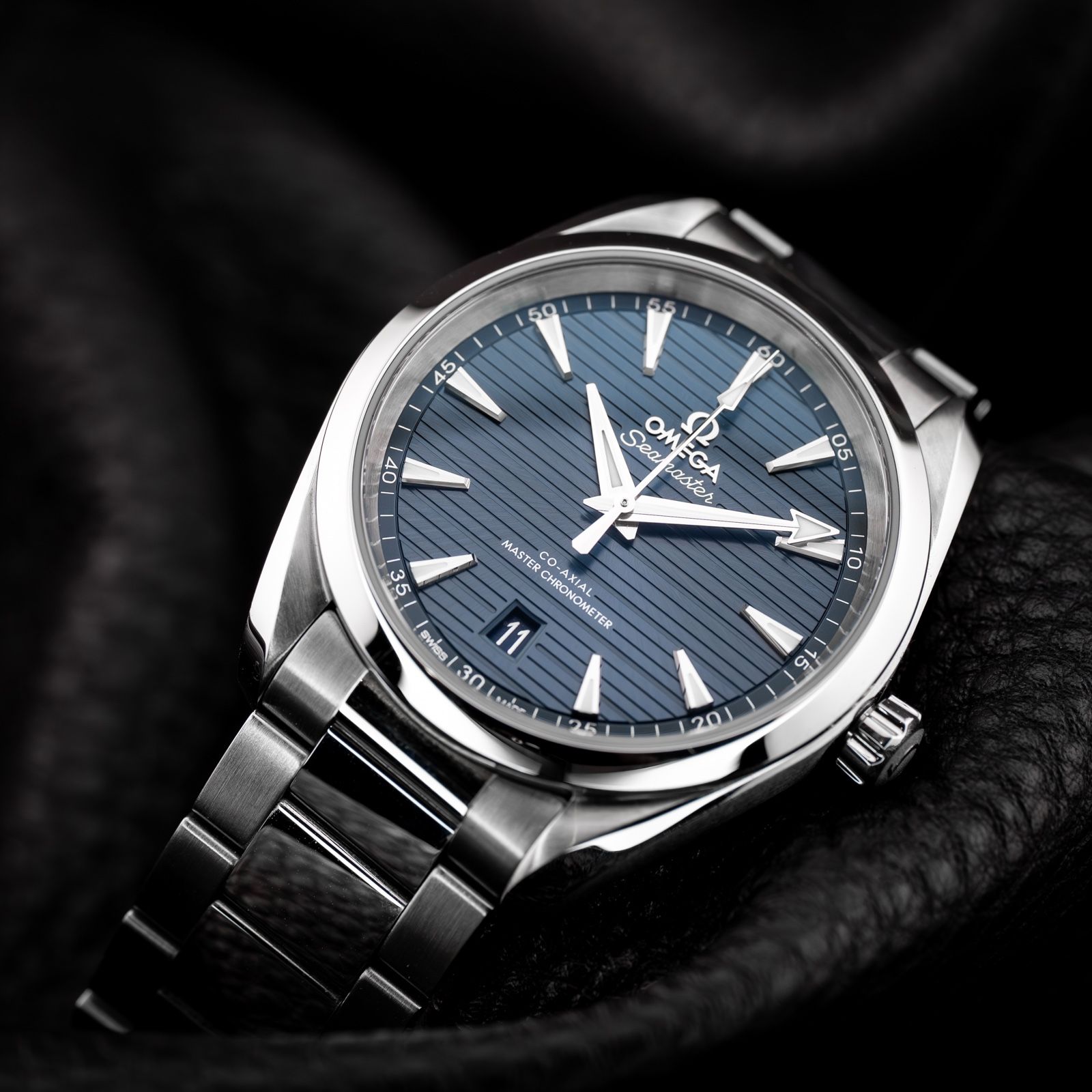 Omega Seamaster Aquaterra Blue Dial 38mm Complete Box & Papers 220.10.38.20.03.001