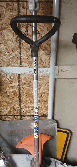 STIHL GAS WEED EATER WORKS PERFECTLY USED 2X
