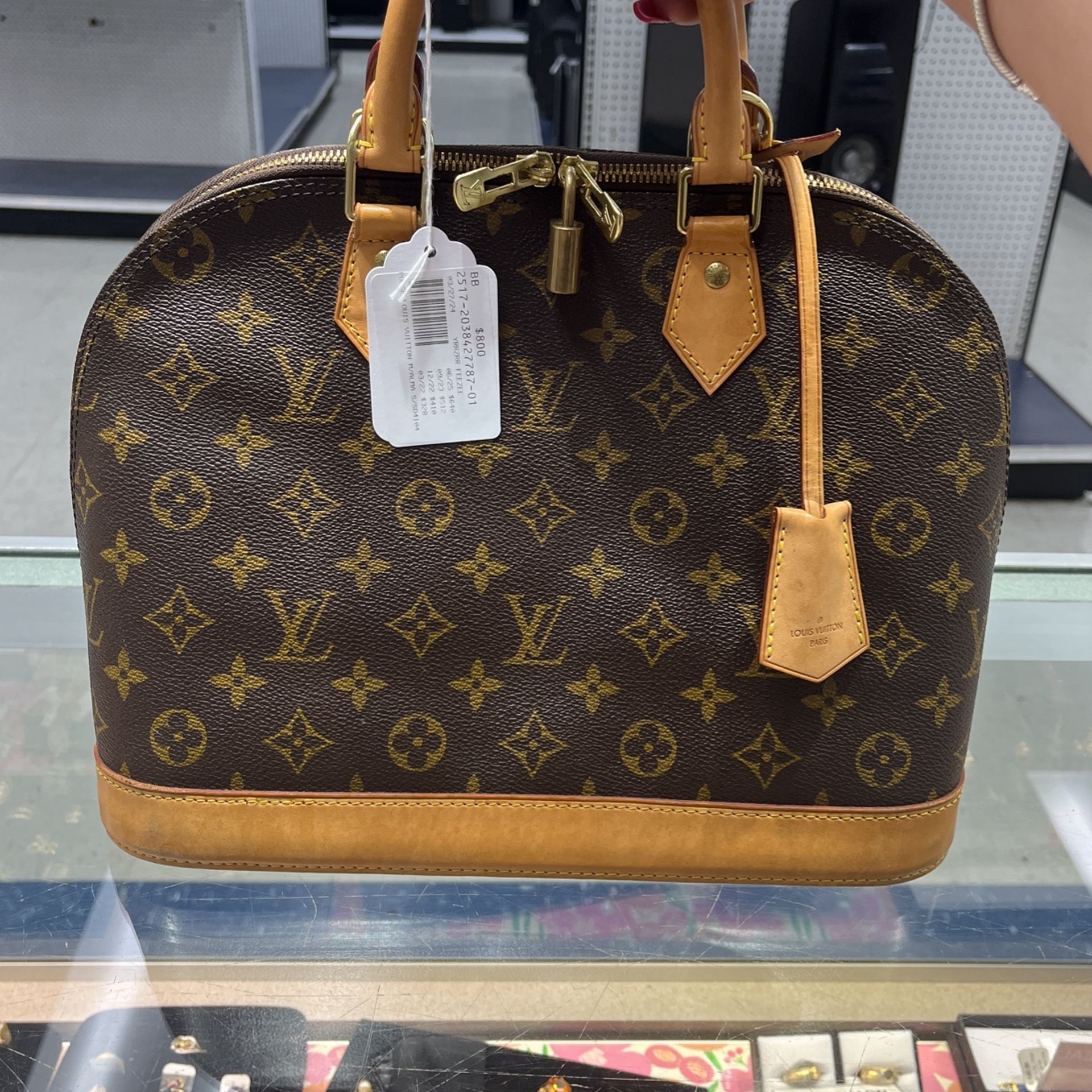 Louis Vuitton Purse 