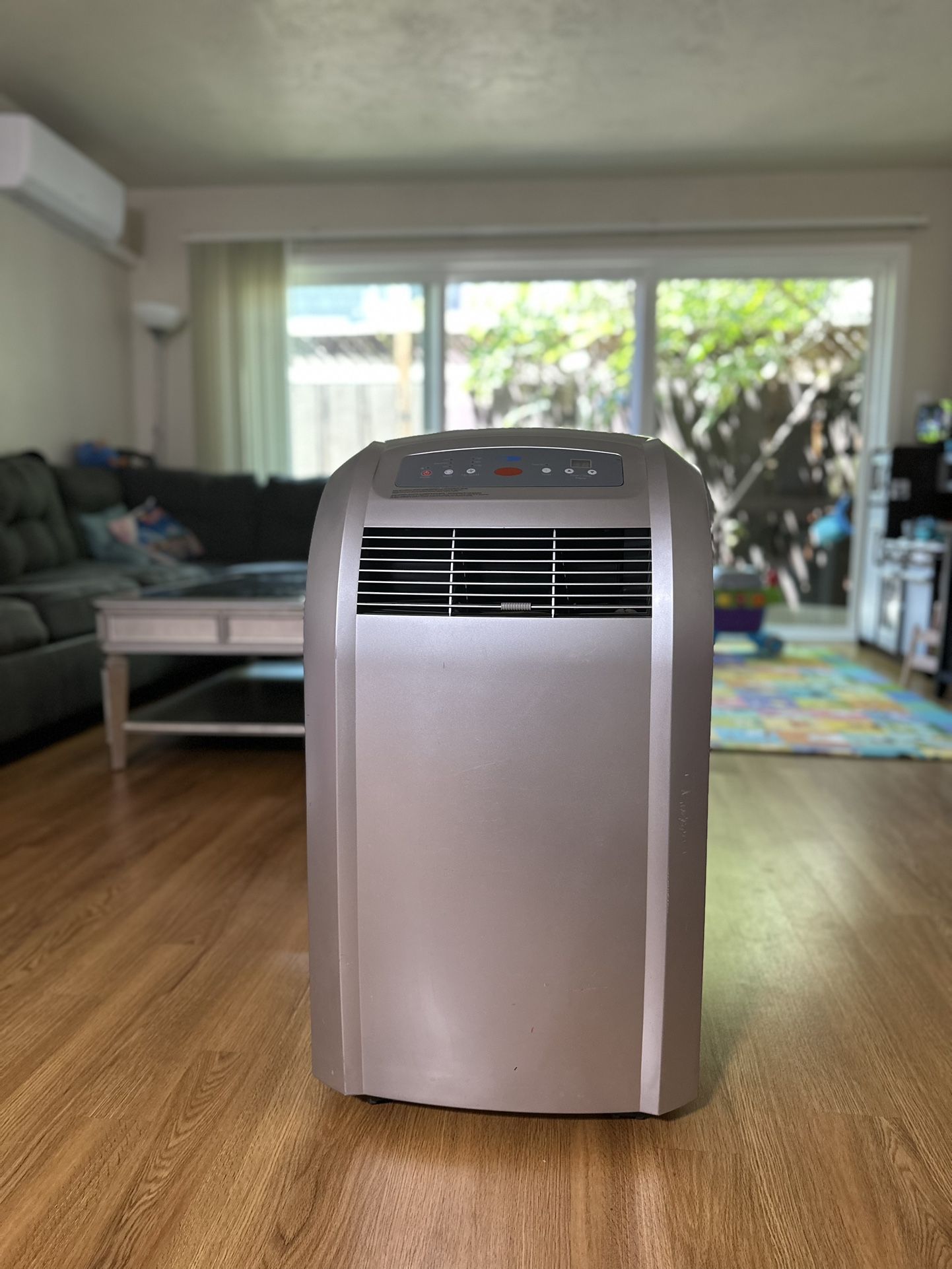 Portable Air Conditioner/Aire Acondicionado Portátil