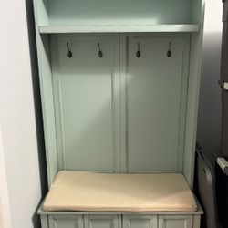 Entryway Bench/Hall Tree $175