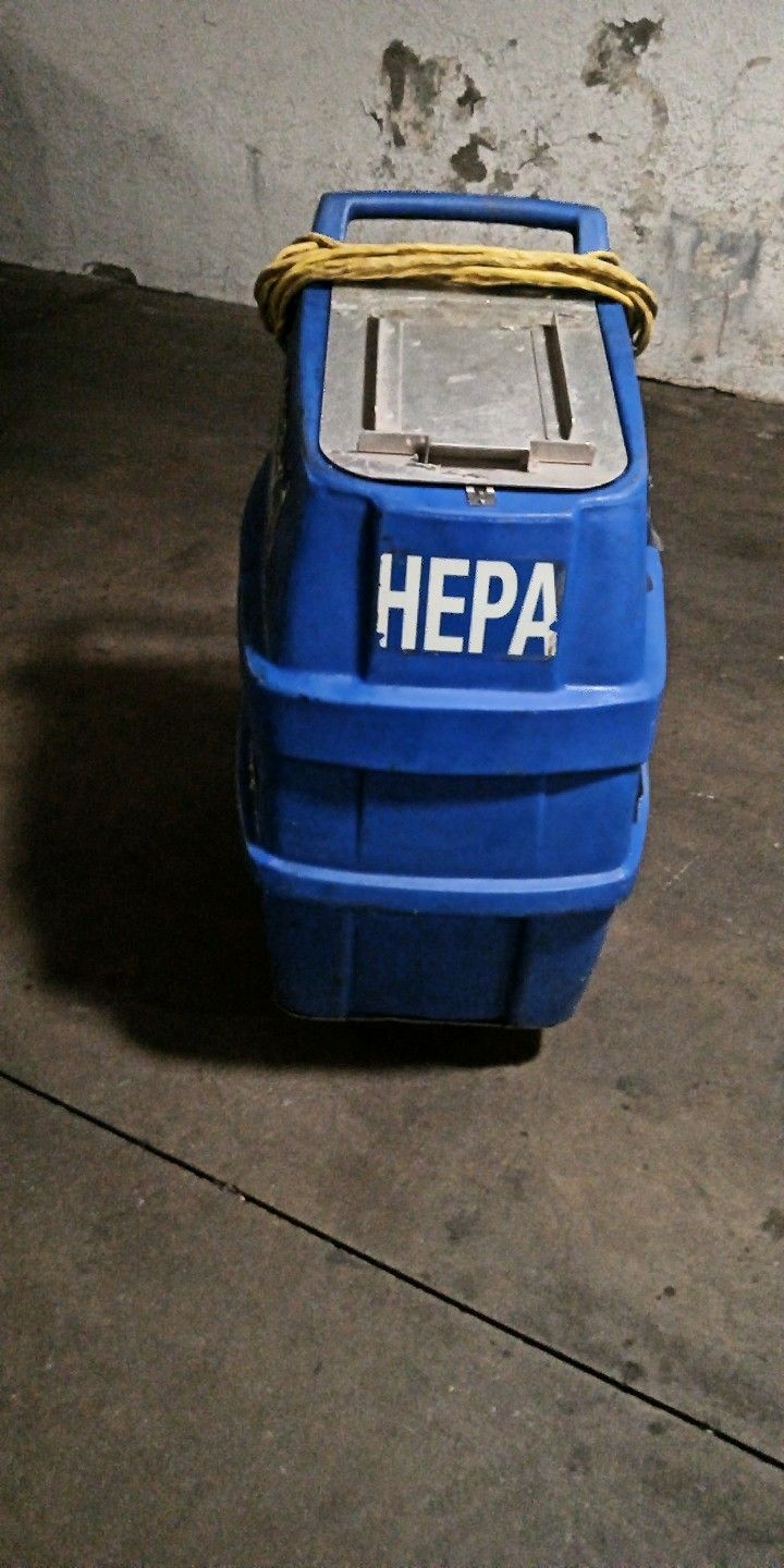 Hepa Vac air care model Vent vac 4x4  machine in good working condition 