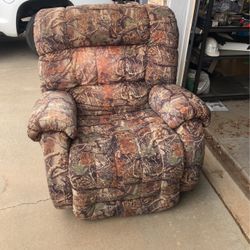 Cabelas Beast Recliner Rocker 