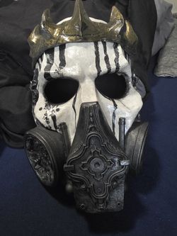 NUCLEAR KING (Resin Full-Face Skull Gas Mask)