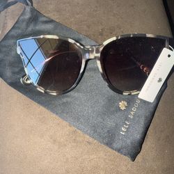Lele Sadoughi Sunglasses With Pouch