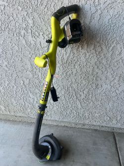 Ryobi Easy Edge Cordless String Trimmer