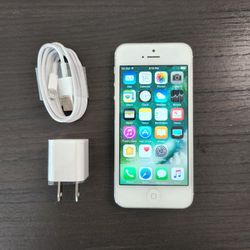 iPhone 5 - GSM UNLOCKED - Like New