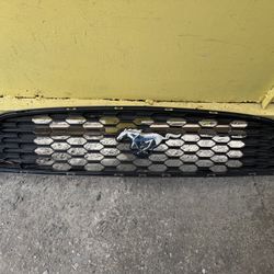 2015-2017 FORD MUSTANG GRILLE OEM