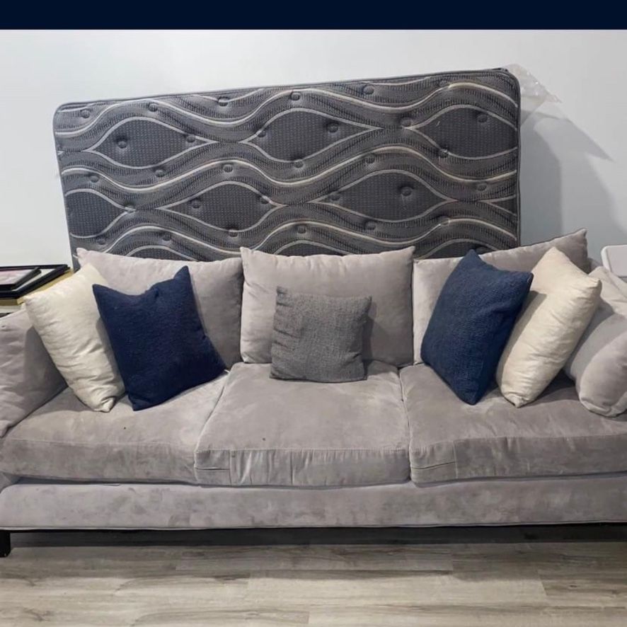 GRAY COUCH