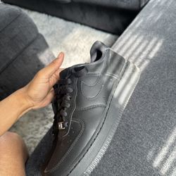 Black Air Forces 